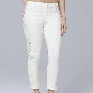 CURVY EMBROIDERED CROP SKINNY JEANS